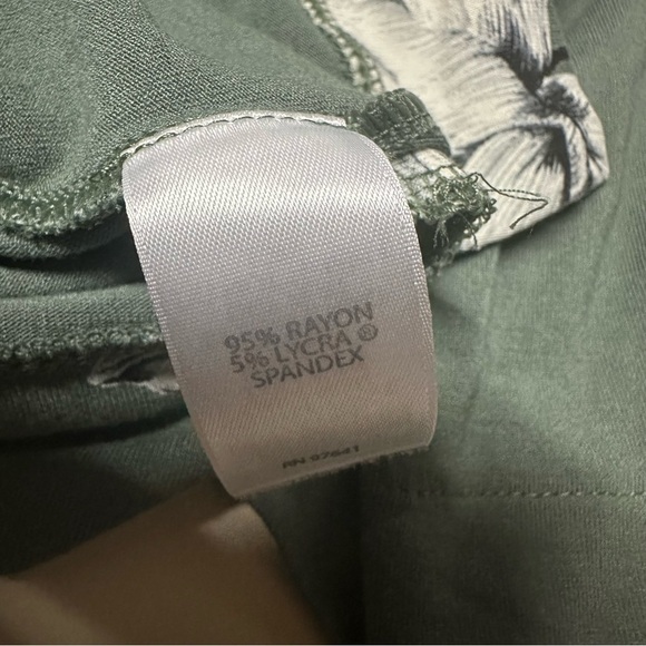 J Jill Wearever Collection Womens Green Floral Half Sleeve Shirt Size Large PET - Picture 5 of 9